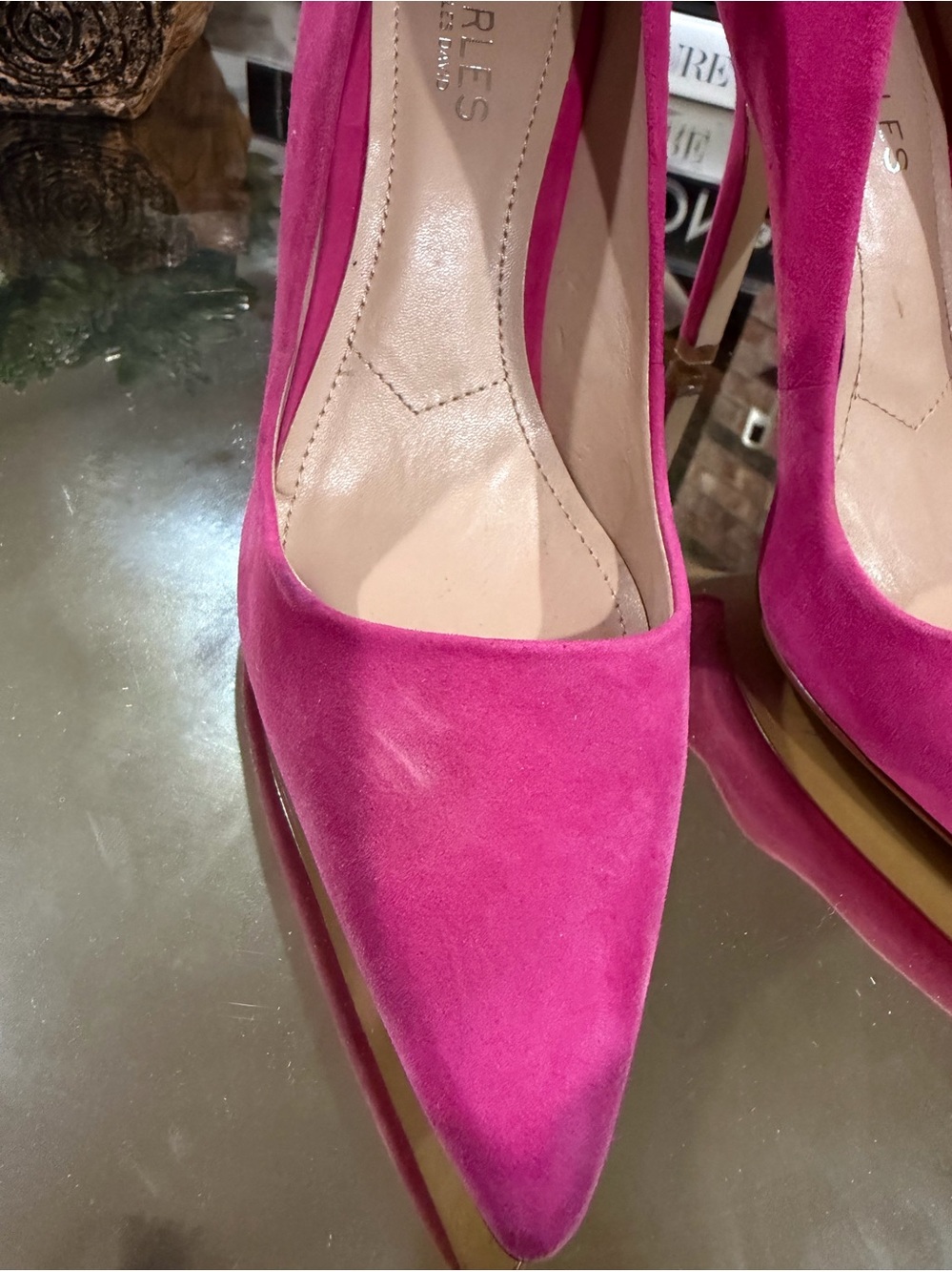 Charles by Charles David Hot Pink Suede Pointed-Toe Pumps size 8.5 - Picture 2 of 9